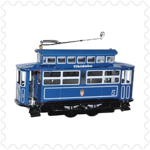 Tranvia Azul Barcelona hojalata